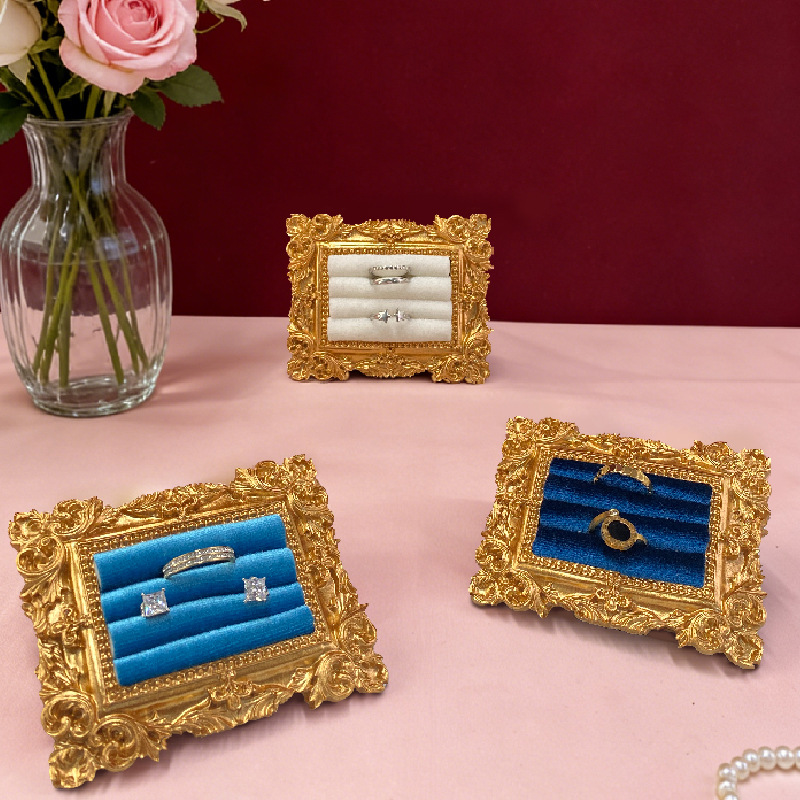 Vintage Picture Frame Ring Dis - Resin Art Alphabet recension och pris