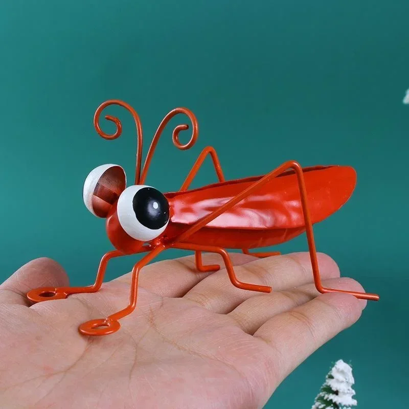 Garden Cute Metal Grasshopper  - Resin Art Tree recension och pris